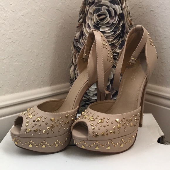 STAR STUDDED ALDO PLATFORMS - Picture 2 of 4